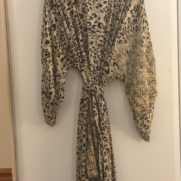 By vinnik down stage duster leopard pebble beach - Picture 4 of 10